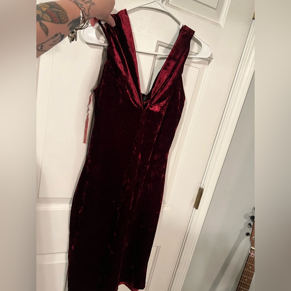 Red Velvet Sexy Off Shoulder Windsor Dress